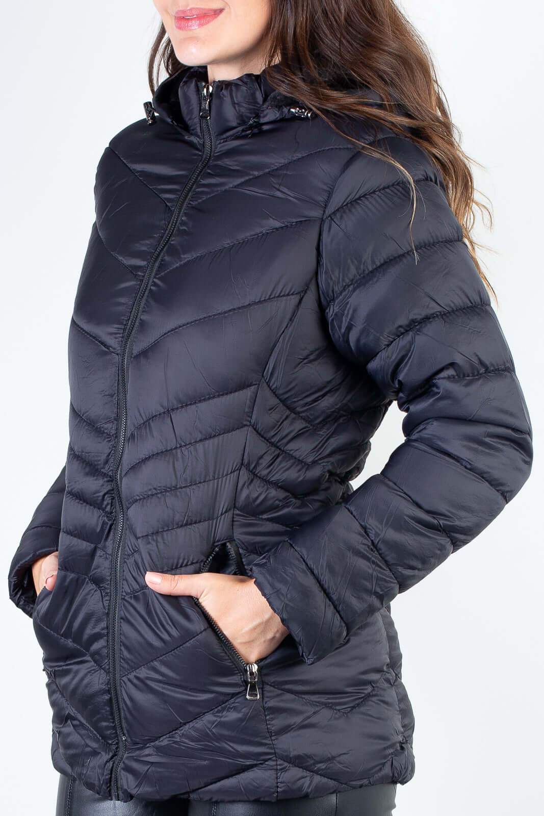 Jaqueta feminina de nylon alongada com capuz 80236