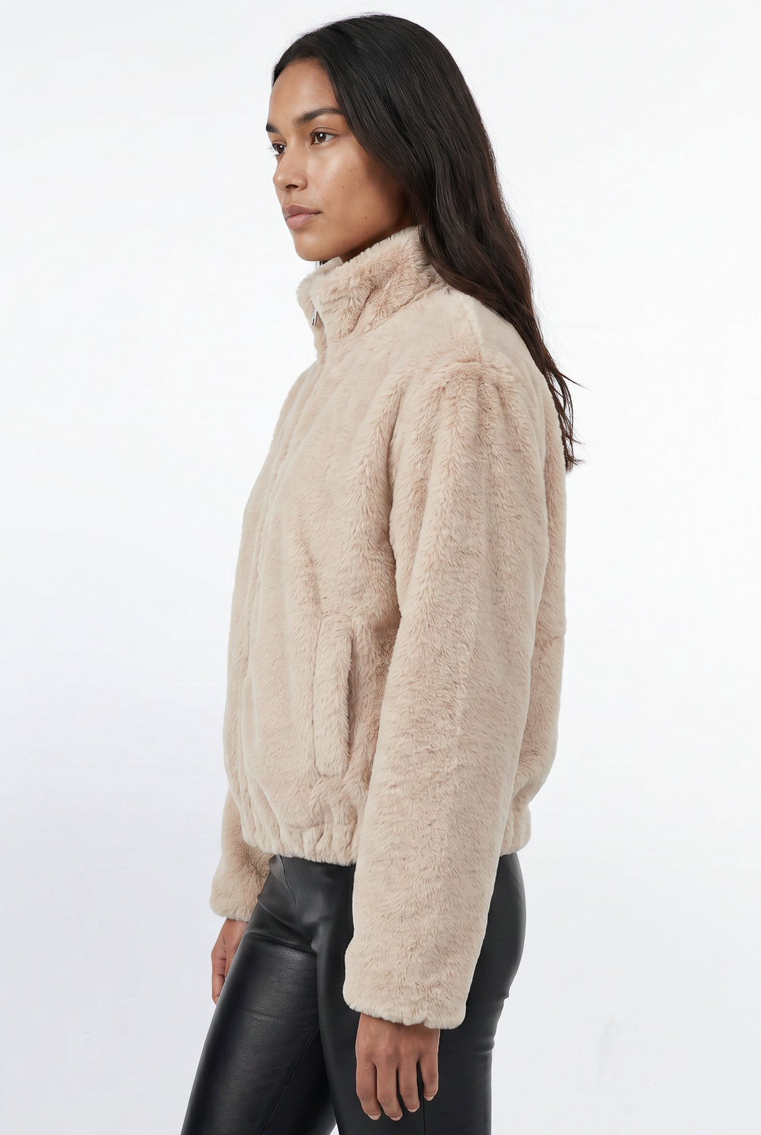 Jaqueta bomber feminina de pelúcia gola alta 61250