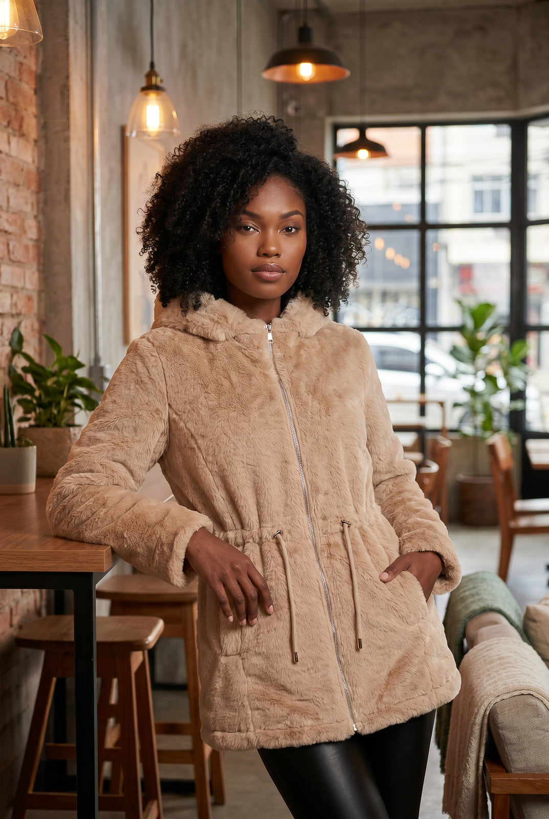 Parka feminina resinada dupla face com pelo 61469