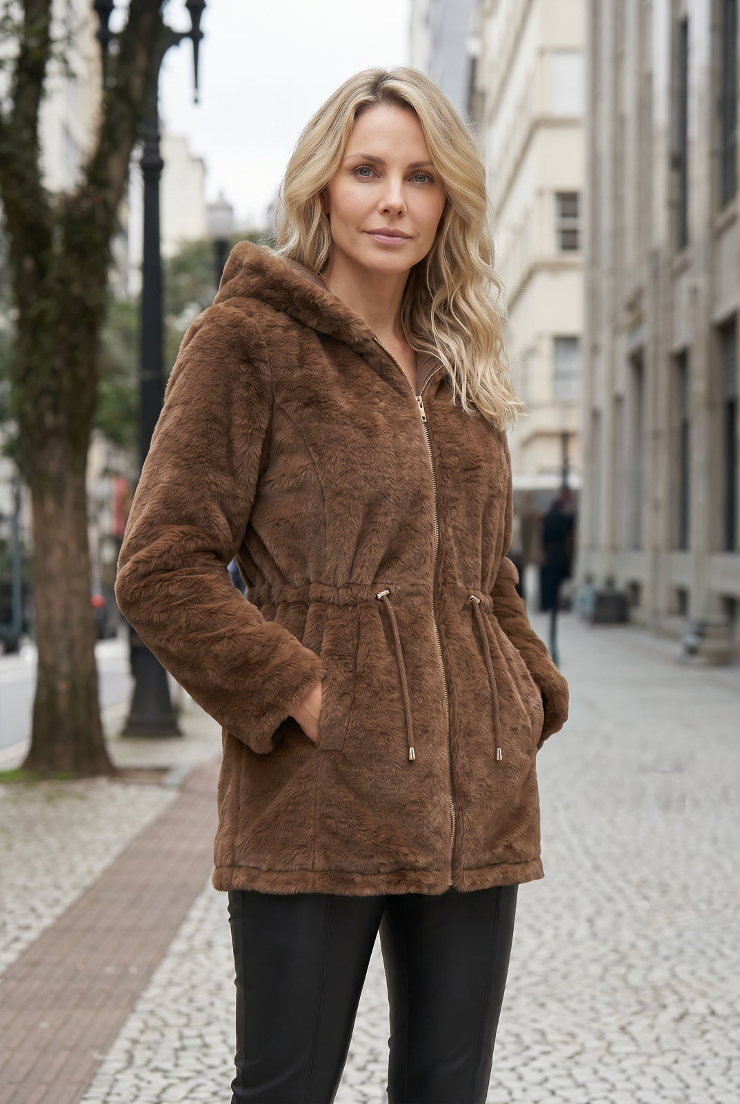 Parka feminina resinada dupla face com pelo 61469