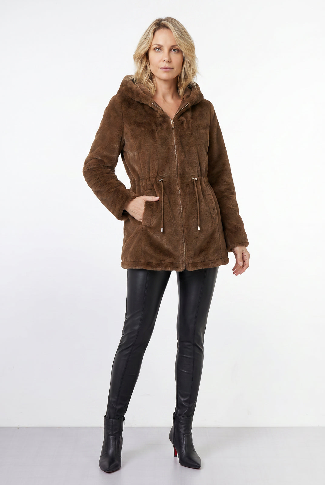 Parka feminina resinada dupla face com pelo 61469
