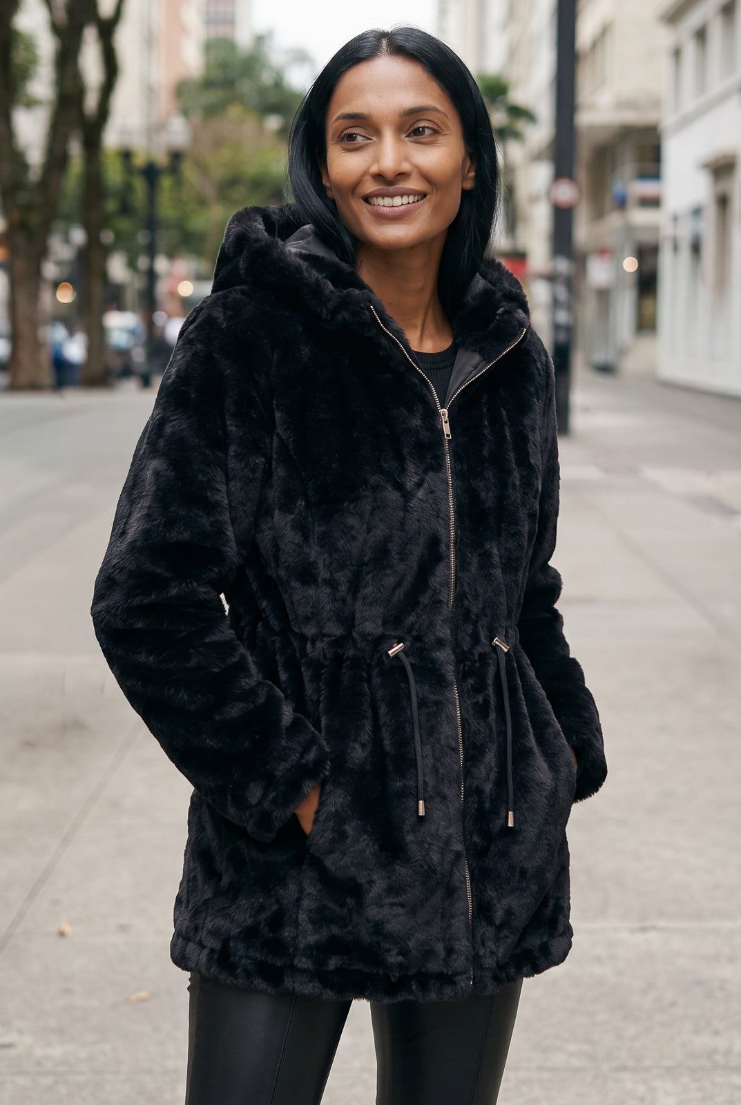 Parka feminina resinada dupla face com pelo 61469