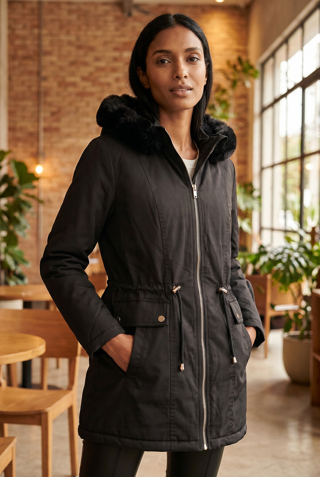 Parka feminina resinada dupla face com pelo 61469